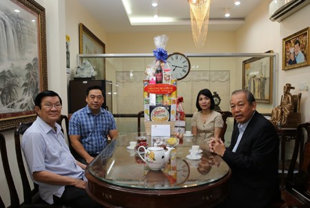 Phó Thủ tướng thăm, chúc Tết nguyên lãnh đạo Nhà nước, Chính phủ - ảnh 1